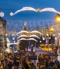 Winterval 2021. Picture: Patrick Browne

Winterval, Ireland’s largest Christmas festival, returns to Waterford this weekend and runs over 19 magical days across 5 weeks with its biggest and most festive nineteen-day programme of events for all ages. Brought to you by Waterford City and County Council, this winter’s festival integrates the old and the new, with festival favourites that everyone knows and loves and a new mix of exciting programming to elevate Winterval to a whole new level.